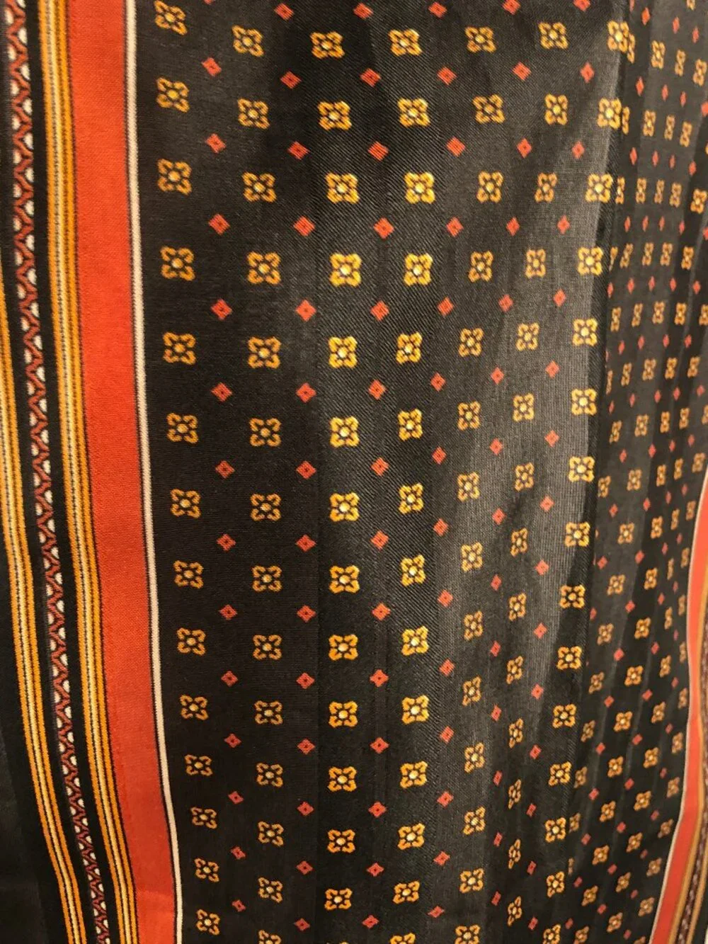 Vintage-Inspired Geometric Border Scarf | Paris Café Quiet Luxury Style